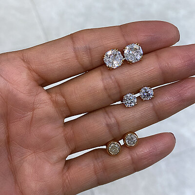 0.84 Carat Solitaire Earring - by Eda Çetin