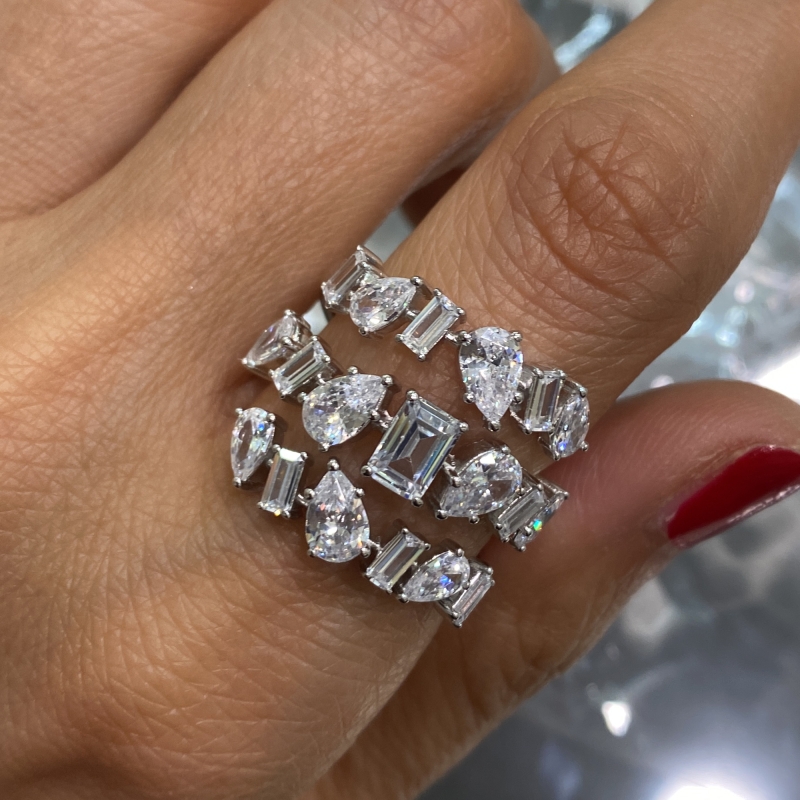 Asymmetrical Three Row Ring