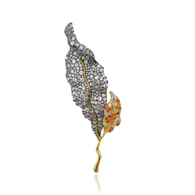 Black Leaf Brooch - by Eda Çetin