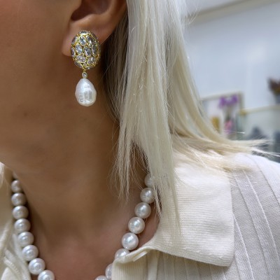 Bone Pearl Collection Earrings - Thumbnail