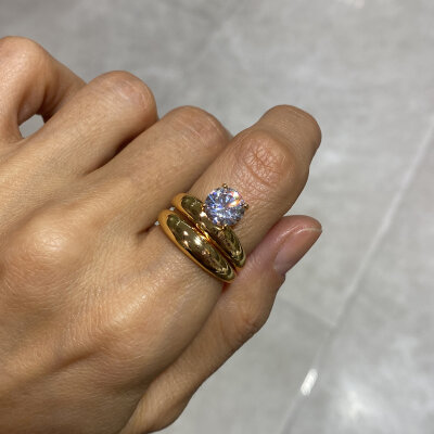 Double Solitaire Ring - by Eda Çetin