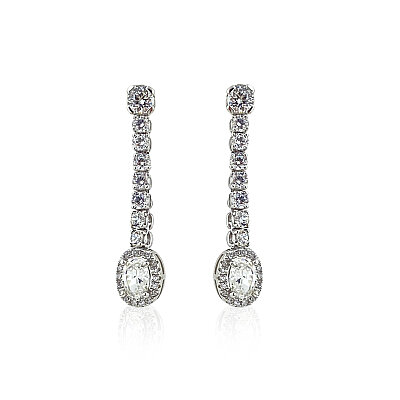 Earrings with Moissanite Stones - by Eda Çetin