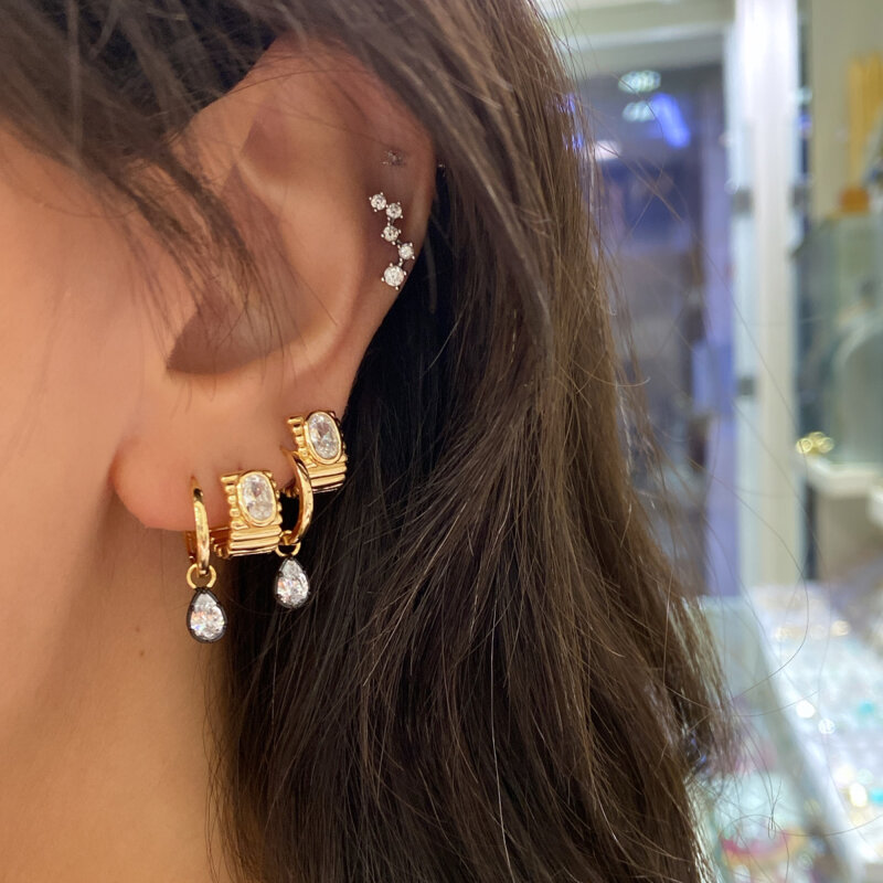 Mari Mini Hoop Earrings - 2