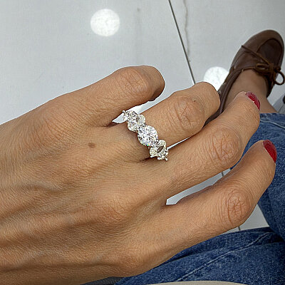 Moissanite Half-Circle Ring - by Eda Çetin