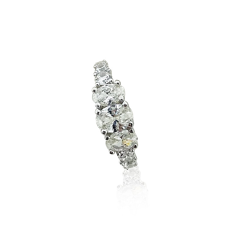 Oval-Cut Moissanite Ring - 2