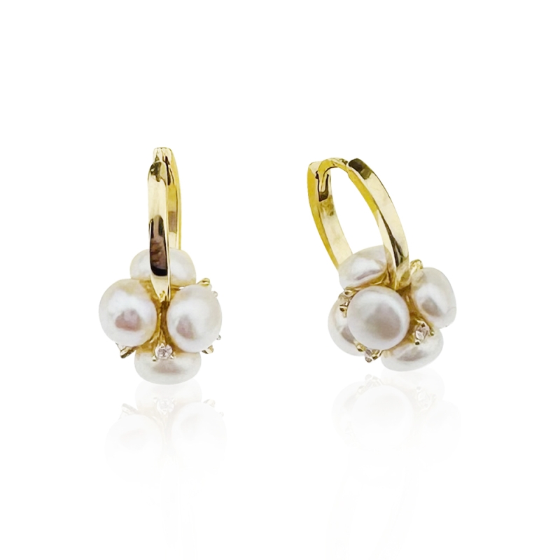 Pearl Earrings in the Ring