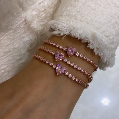 byEdaÇetin - Pink Heart Bracelet (1)