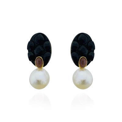 byEdaÇetin - Queen Black Pearl Earrings