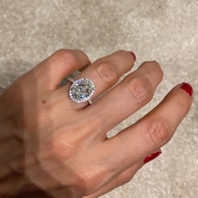 by Eda Çetin - Rhapsody Moissanite Ring
