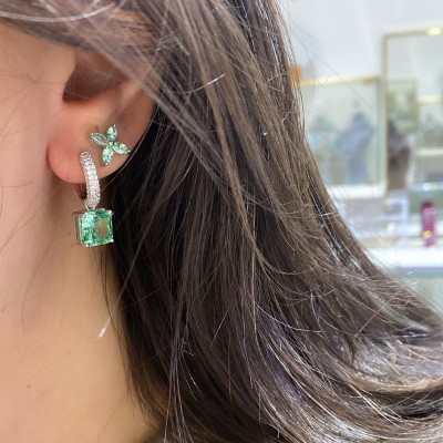 Royal Cut Earrings - Medium Size - Thumbnail