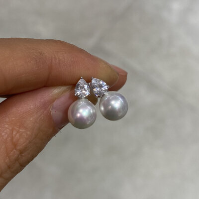 Roza Pearl Earrings - Teardrop - by Eda Çetin